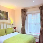 Albro House Hotel