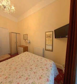 Albro House Hotel 2*