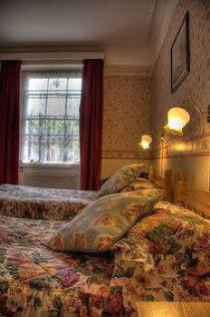 Albro House