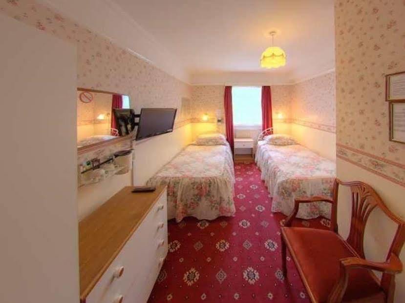 Albro House 2*
