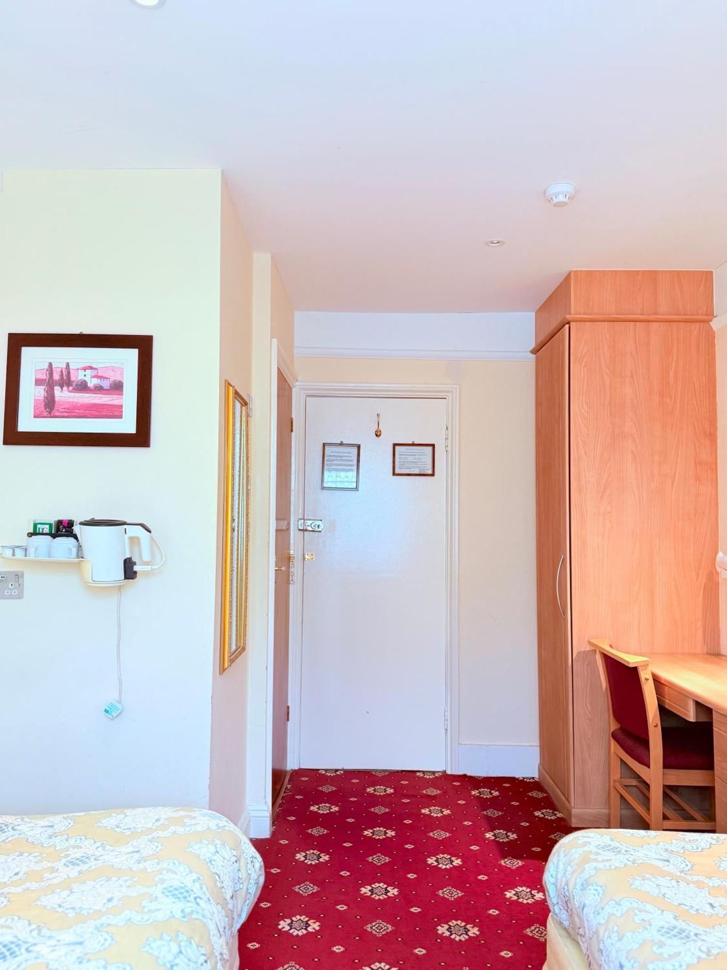 Hotel Albro House 2*