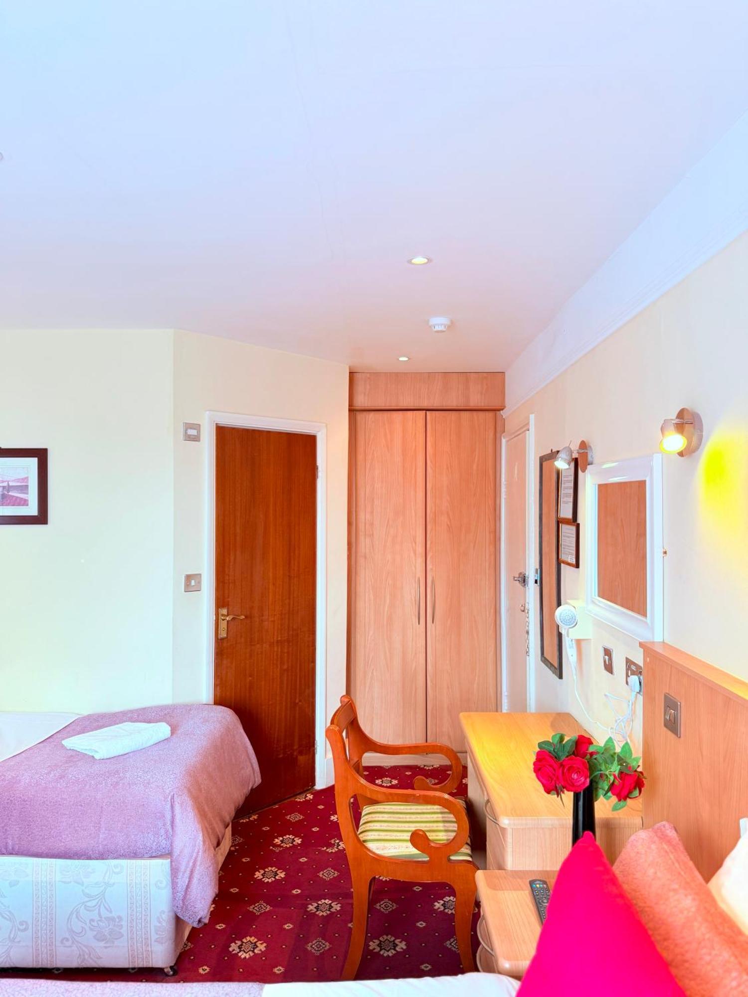 Hotel Albro House